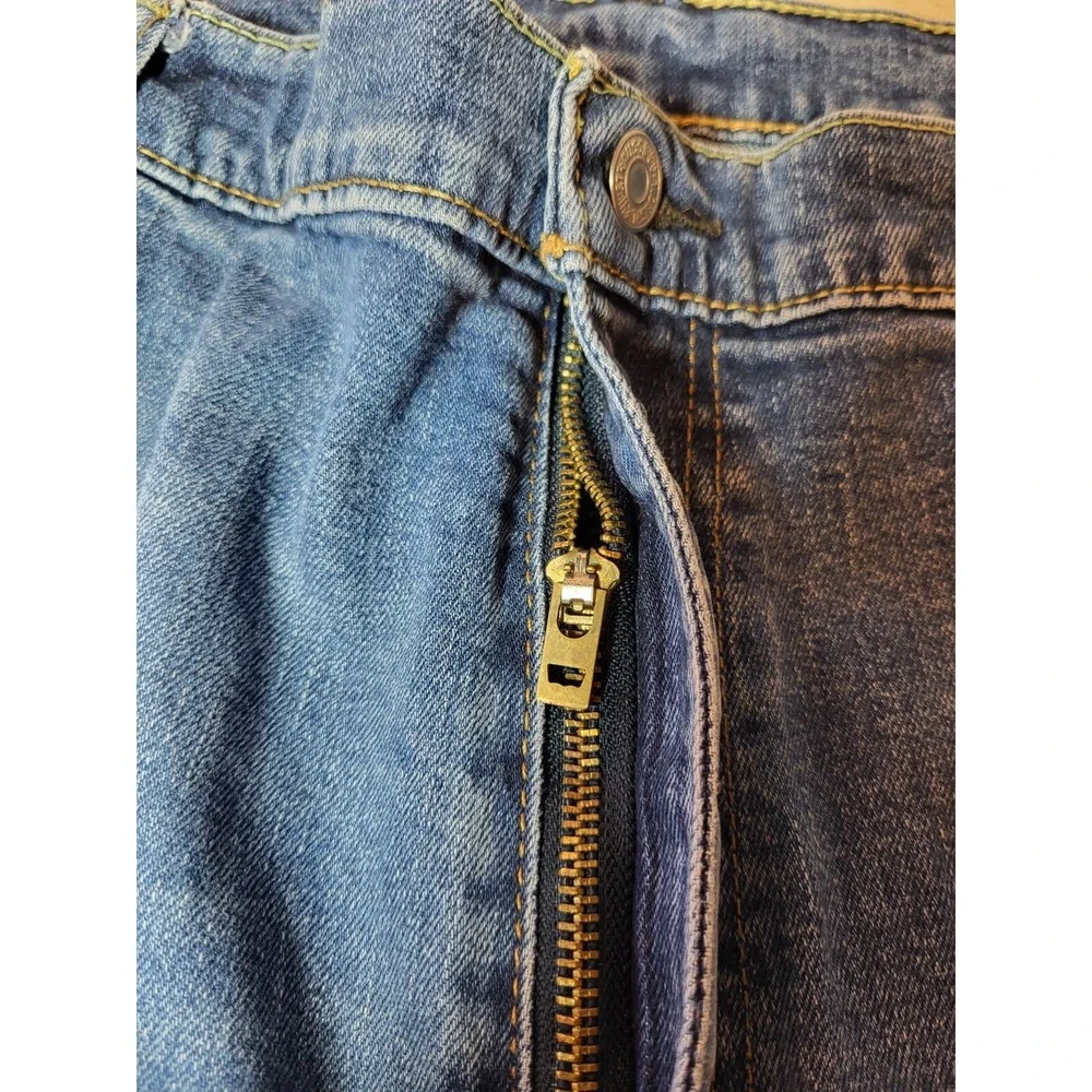 VTG Levi Mens Red Tab Mid Wash 5 Pkt Jean 70's 80's Grunge Size 46X30‎